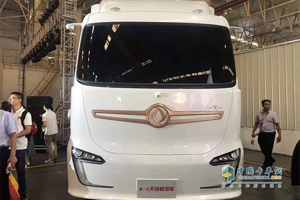 Do<em></em>ngfeng Rolls Out The 6,000,000th CV to Mark Its 50th Anniversary