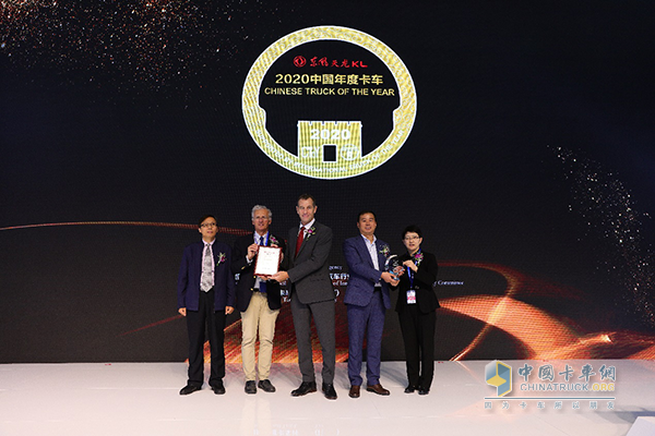 Do<em></em>ngfeng KL Crowned Chinese Truck of The Year 2020