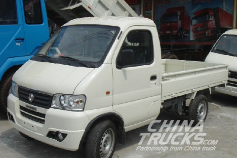W03 is the medium and top end mini truck self researched by Dongfeng 