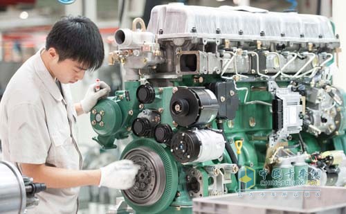 FAW Xichai Ranked First with Sales of 300000 engines in 2016