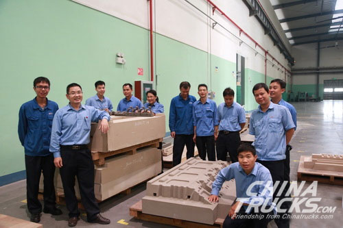Two Staff Members of Yuchai Won the 13th Skills Awards of China and the Title of National Technical Experts