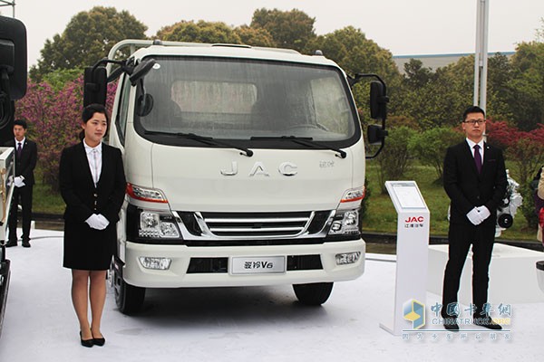 JAC Mainstream Products Displayed to the Public on Brand Day
