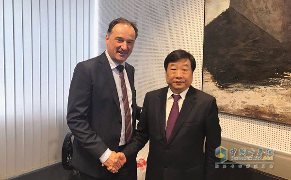 Weichai Chairman Visits Europe to Discuss Global Internal Combustion Engine Tren