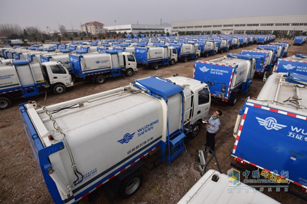 200 Wuzheng Sanitary Vehicles Shipped to Pakistan