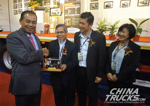 Sendok Group Launching Sinotruck T5G and T7H in Malaysia Commercial Vehicle Expo
