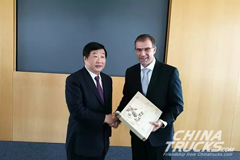 Weichai Chairman Heads a Delegation to visit MTU and MAN