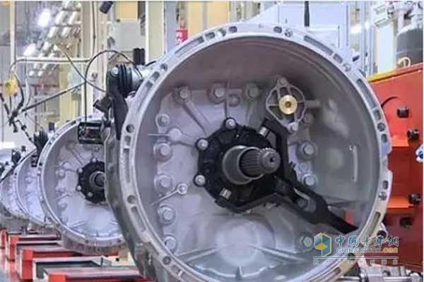 Dongfeng and Volvo Put their First VT14-Speed Transmission into Batch Production