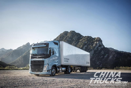 Volvo Introduces LNG Versions of FM and FH Trucks