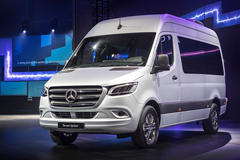 Mercedes Introduces 2019 Sprinter Commercial Van in Germany