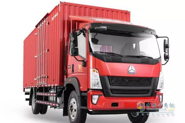 Sinotruk Launches HOWO G5X for Sea Food Delivery