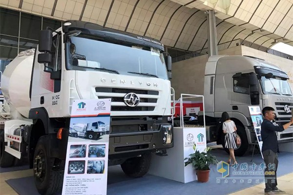 SAIC Hongyan Showcase Its Products at Vietnam 2018 Auto Expo