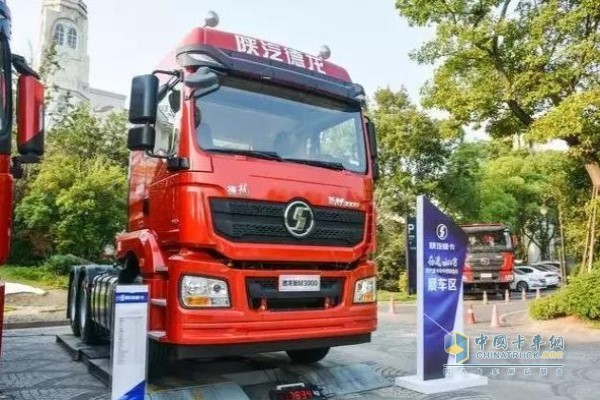 Shacman New M3000 Truck with Upgraded Power Hits Market