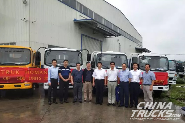 Sinotruk Deliver 500 Vehicles to Overseas Distributor