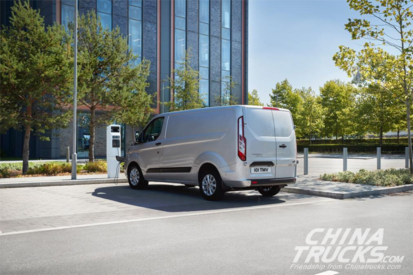 Ford Unveils Transit Custom PHEV at IAA Commercial Vehicle Show