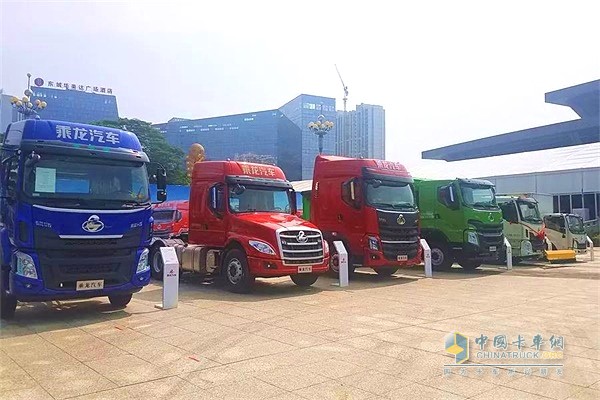 Dongfeng Liuzhou Motor Attends ASEAN (Liuzhou) Automobile Exhibition