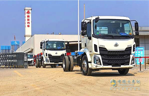 45 Units Chenglong Truck Chassis Delivered to Zoomlion