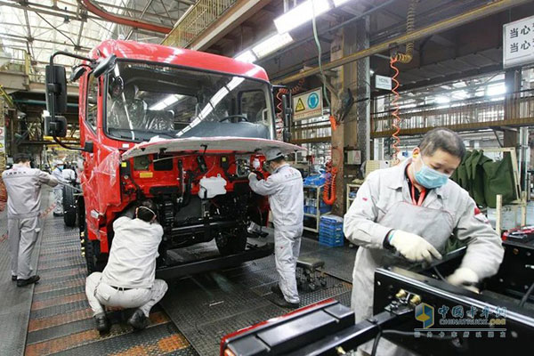 Dongfeng KR Truck Chassis Assembled