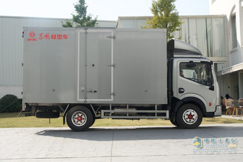 Dongfeng CAPTAIN Xingyun Truck+DCEC Power+FAST Transmission