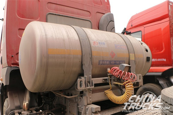 Chenglong H6 6X4 430HP LNG Tractor(LZ4250H7DL) 
