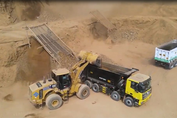 FOTON AUMAN Dump Truck Works Hard in a Quarry in Peru