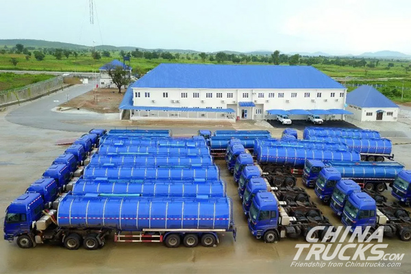 220 FOTON AUMAN Asphalt Tank Trucks Empower Road Construction in Nigeria