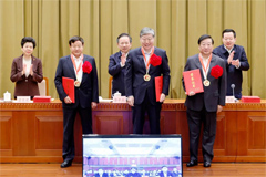 Tan Xuguang Won the Highest Honor As an Outstanding Entrepreneur in Shandong