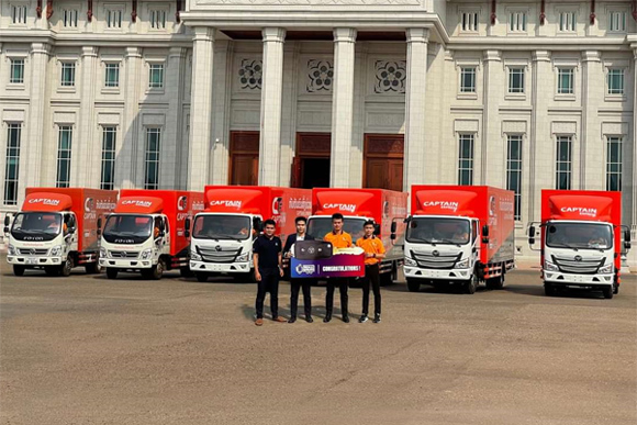 6 FOTON AUMARK Were Delivered to Captain Express in Laos for Logistics Delivery