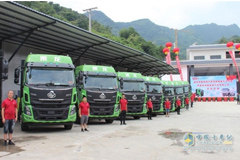 First batch of Chenglong battery-swapping heavy-duty trucks delivered to Yibin