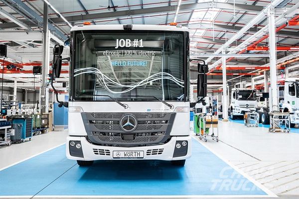 Mercedes-Benz eEconic rolls off production line