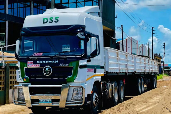 SHACMAN X3000 Trailer Trucks in Mozambique 