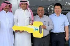 SHACMAN Delivers Trucks to Customer in Middle East