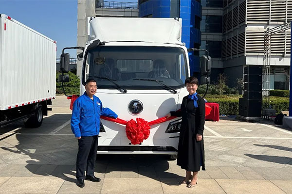 SAGMOTO Signed a Deal for 5000 Units of SHACMAN I9 Electric Light Trucks 