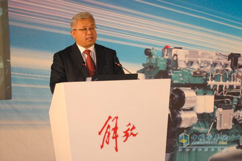 Zhang Chunlin, head of Management Department of FAW Jiefang 