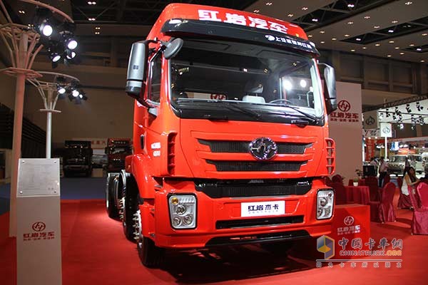 SIH Jie Series Trucks Compete for Medium Logistics Transport Markets 