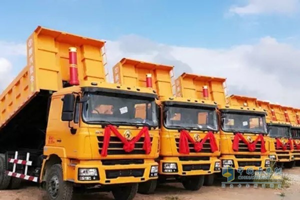 SHACMAN Dumpers with Hyva Alfa System Exported to Burma