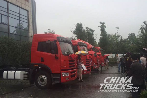 Jiefang V Truck Showed in Nanjing and Won Orders of 350 Units