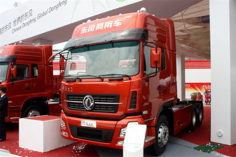 Dongfeng Tianlong Heavy Truck 375HP 6X2 Euro Natural Gas(LNG/CNG) (DFH4240A1)