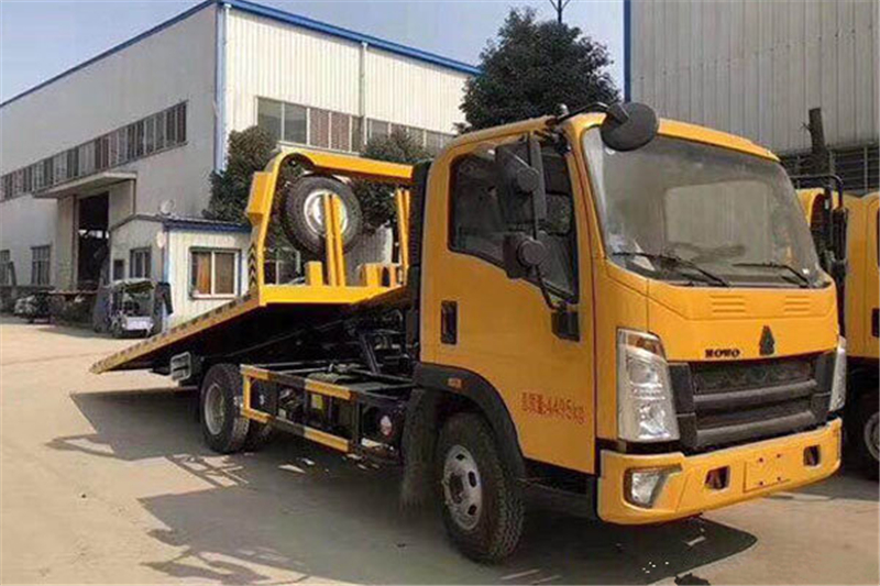 SINOTRUK HOWO Light Truck Hanjiang 170HP 4X2 Euro 5 Wrecker Truck