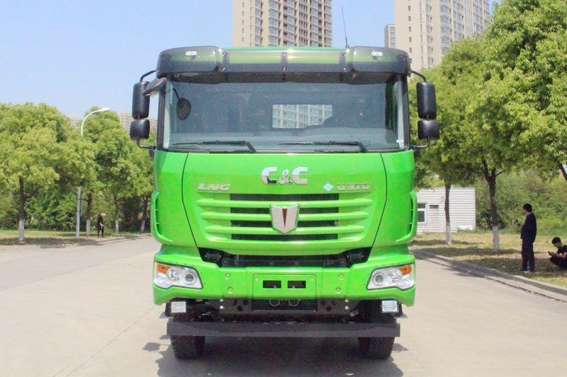 C&C U420 Heavy Truck 420HP 6X4 Euro 5 Tractor(Low Roof)(QCC4252D654-4)