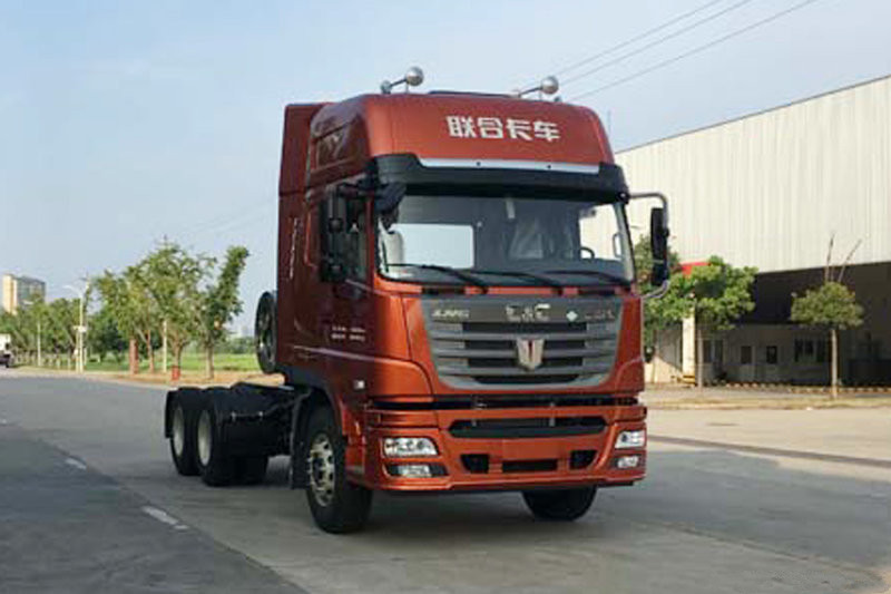 C&C E420 Heavy Truck 420HP 6X4 Euro 5 Tractor(Peng Xiang QL350)(QCC4252D654M)