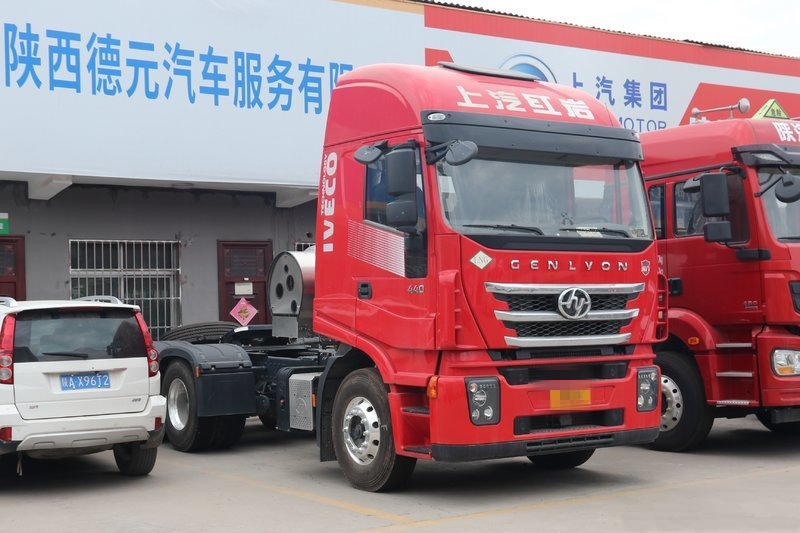 Hongyan GENLYON C6 Heavy Truck 440HP 6X4 LNG Euro 6 Tractor(457 Rear Axle)(CQ4257HD12384T)