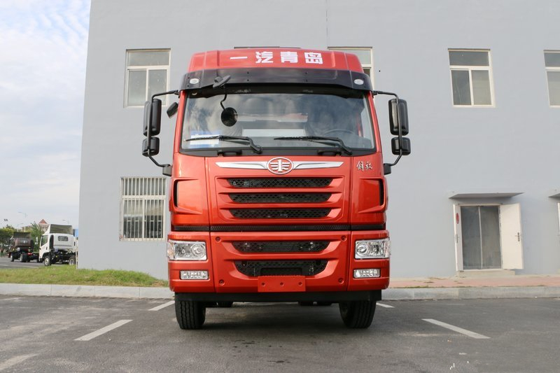 Jiefang HAN V 2.0 350HP 4X2 LNG Euro Tractor(CA4180P1K15NE6A80)