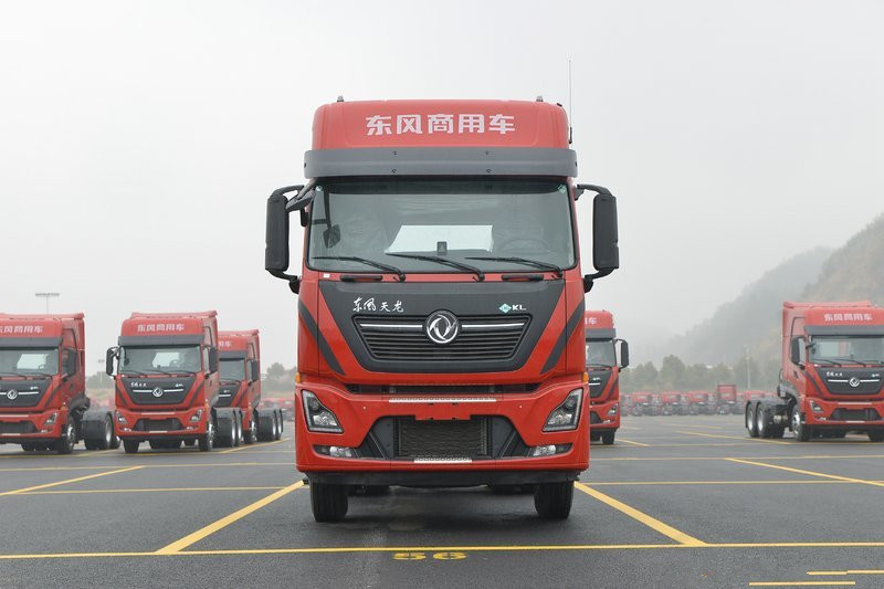 Dongfeng Tianlong KL Heavy Truck 470HP 6X4 LNG Euro 6 Tractor(DFH4250D13)