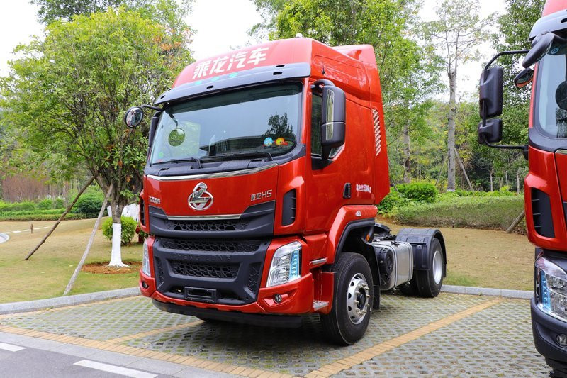 Dongfeng Liuzhou Chenglong H5 Heavy Truck 245HP 4X2 Euro 6 Tractor(LZ4170H5AC1)