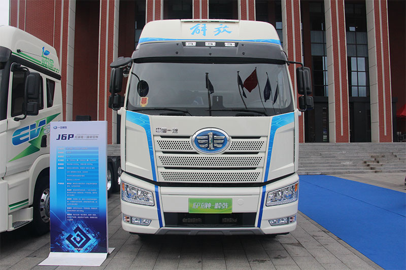 FAW Jiefang J6P 282kWh 6×4  Charge and Change Electric Tractor Truck
